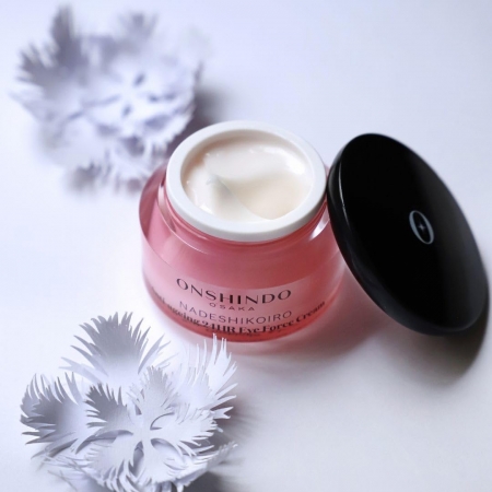 ONSHINDO OSAKA NADESHIKOIRO CONTORNO DE OJOS ANTIEDAD 20 ML