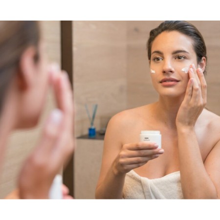 ACOFARMA NESIRA CREMA FACIAL LUMINOSIDAD ACEITE DE ARGAN Y VITAMINA E 50 ML